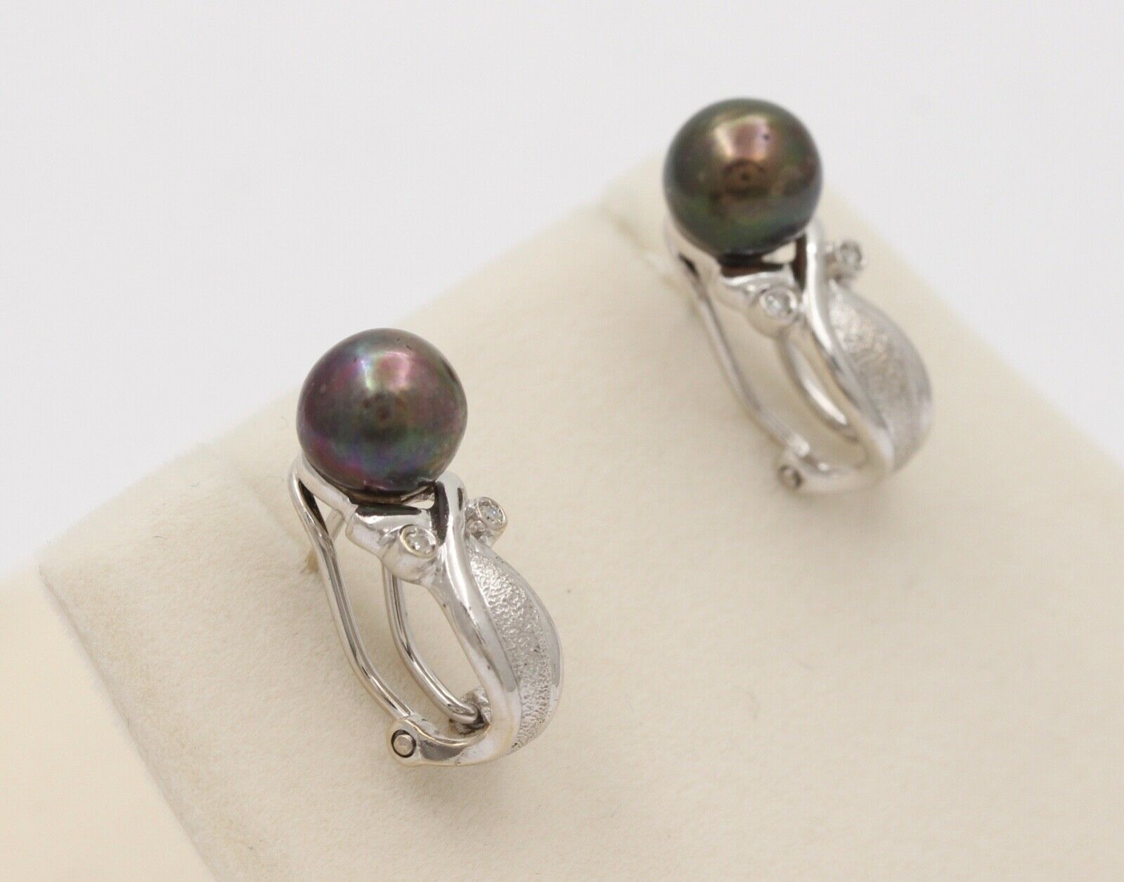 Vintage Tahitian Black Pearls Diamonds 14K White Gold Earrings