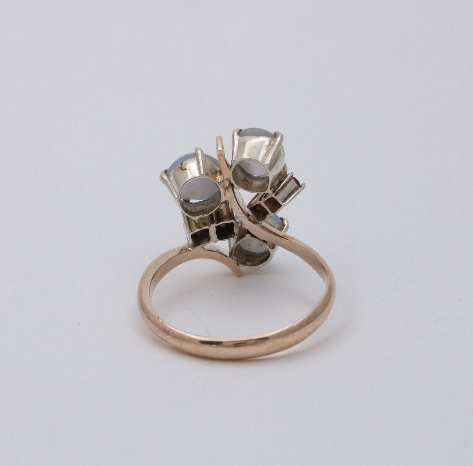Vintage Retro 14K Star Sapphire And Ruby Bypass Ring