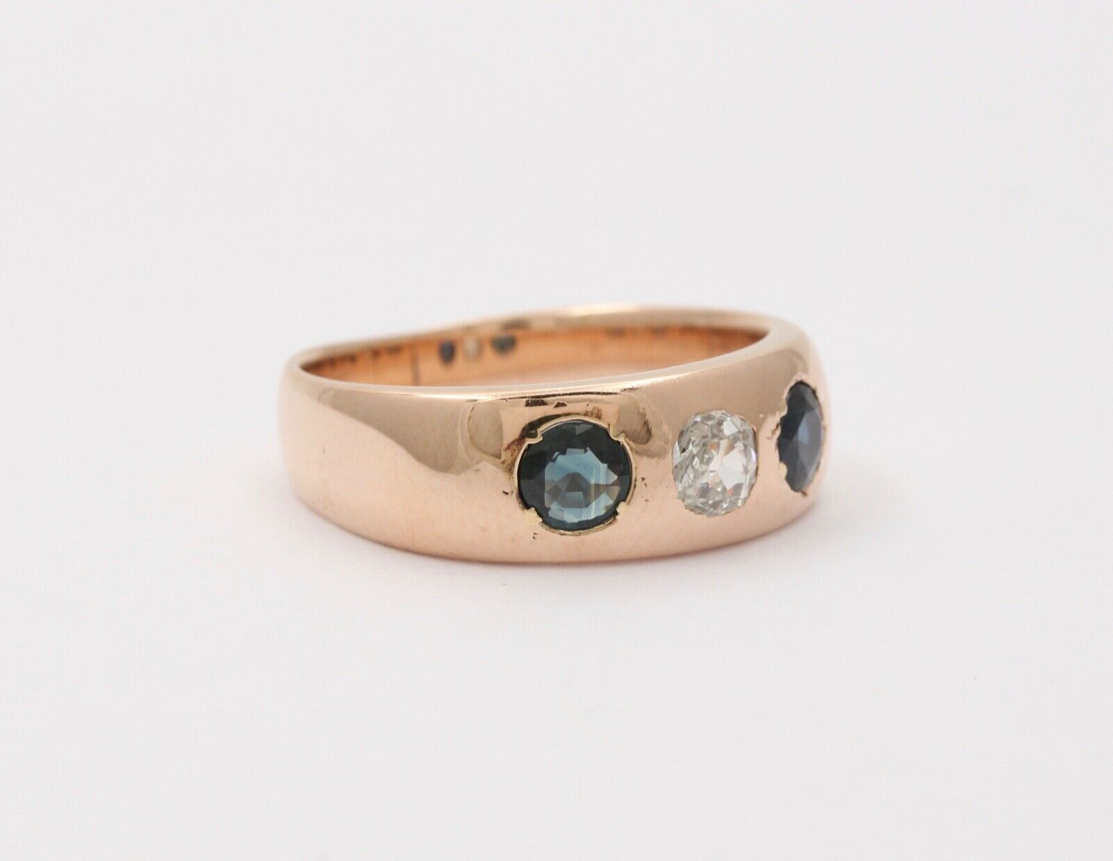 Vintage Unisex Blue Sapphires Diamond 14K Yellow Gold Ring