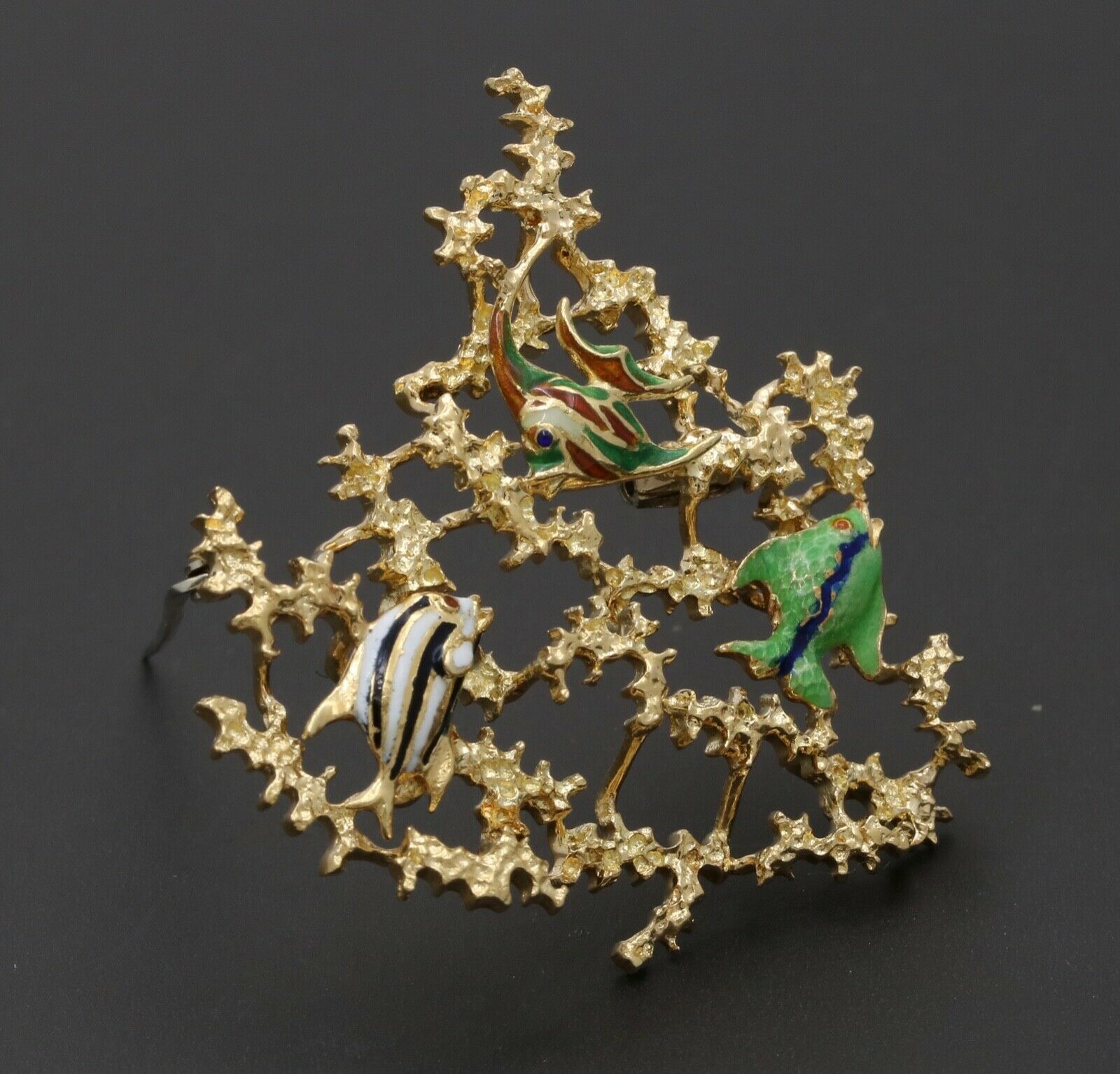 Vintage 18K Yellow Gold Enamel FIsh Brooch Pin Ocean Lover