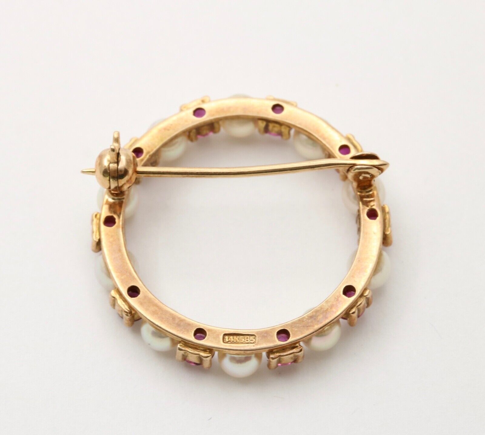 Vintage 14K Yellow Gold Ruby and Pearl Circle Brooch