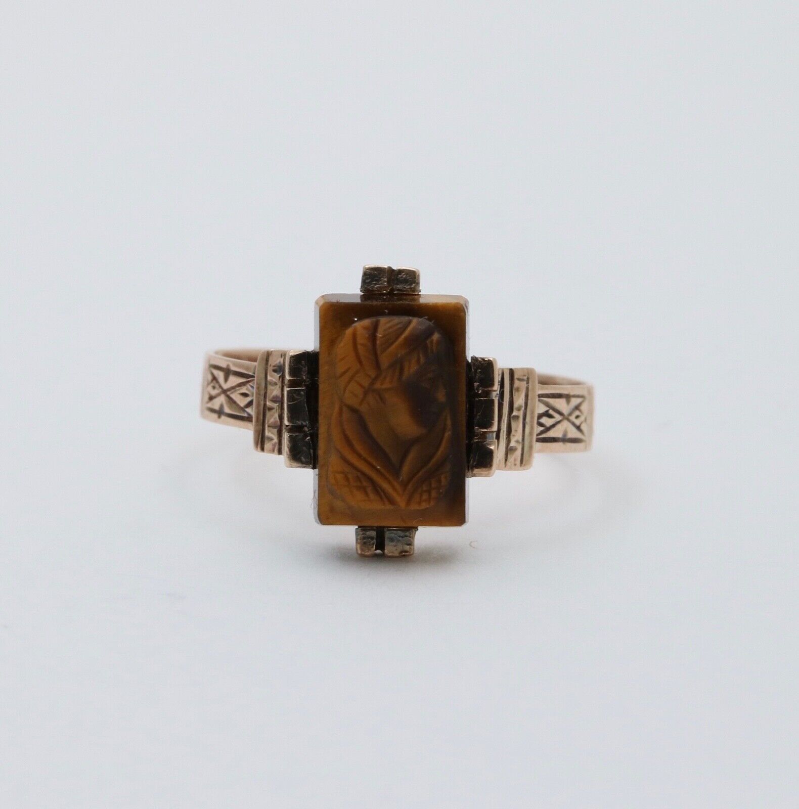 Antique 10K Rose Gold Carved Tiger's Eye Ring