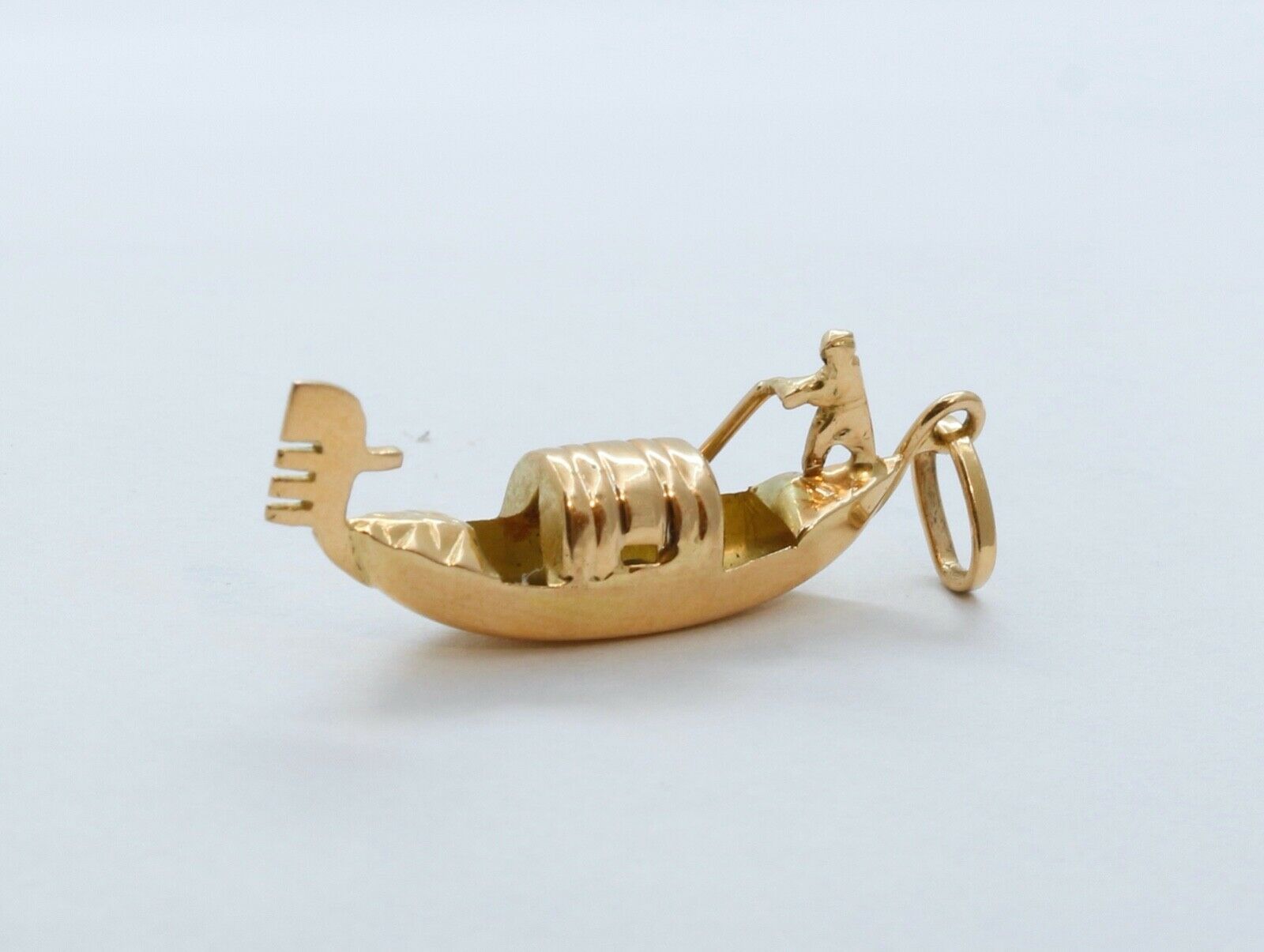 Vintage 18K Yellow Gold Gondola Pendant Charm