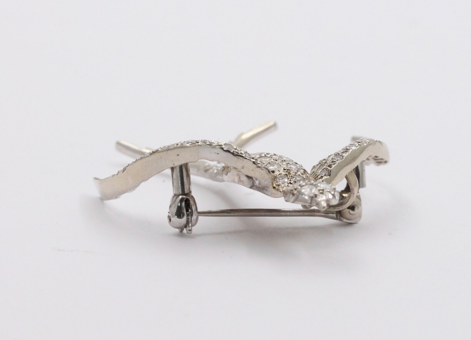 Vintage Swallow Bird Diamonds 14K White Gold Pendant Brooch Pin