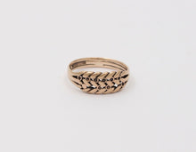 Load image into Gallery viewer, Art Deco Nathan Brothers Leaf Pattern English 9K Rose Gold Ring
