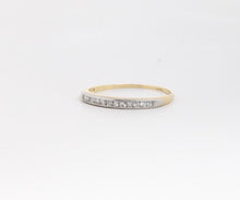 Load image into Gallery viewer, Vintage 14K Yellow Gold Diamond Wedding Band
