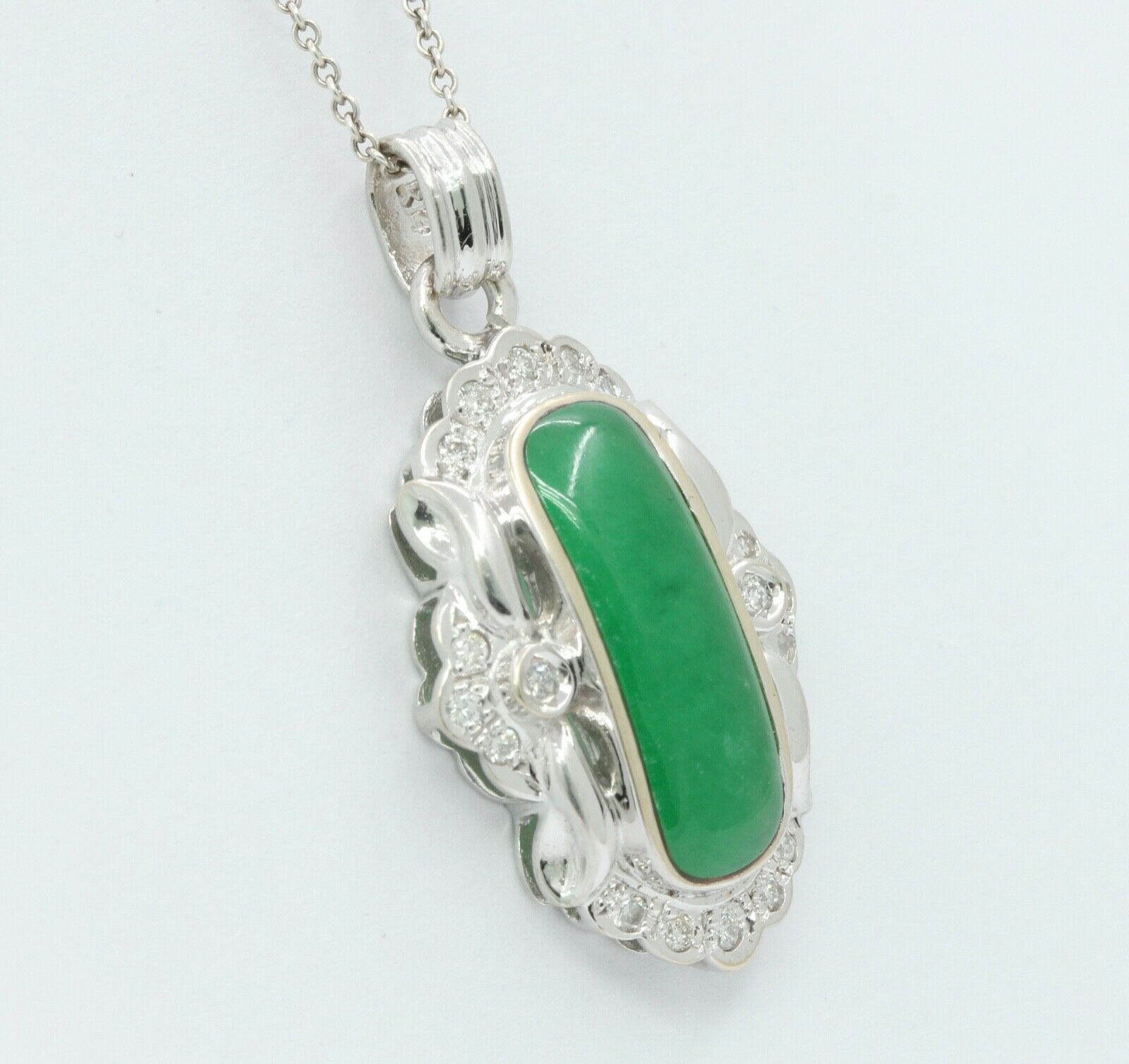 Vintage 14K White Gold Jade Diamonds Pendant
