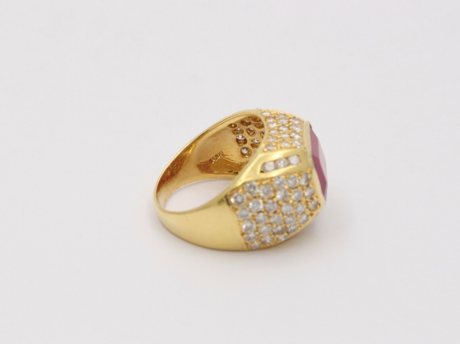 Vintage Ladies 4 Carat Ruby Diamond 18K Yellow Gold Cluster Ring