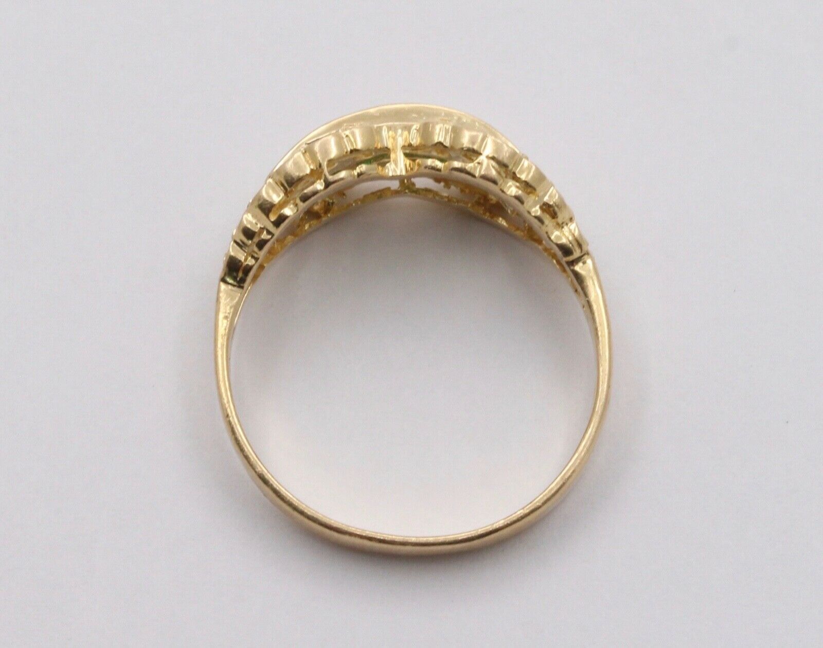 Vintage Infinity Diamond & Emerald Ring Band