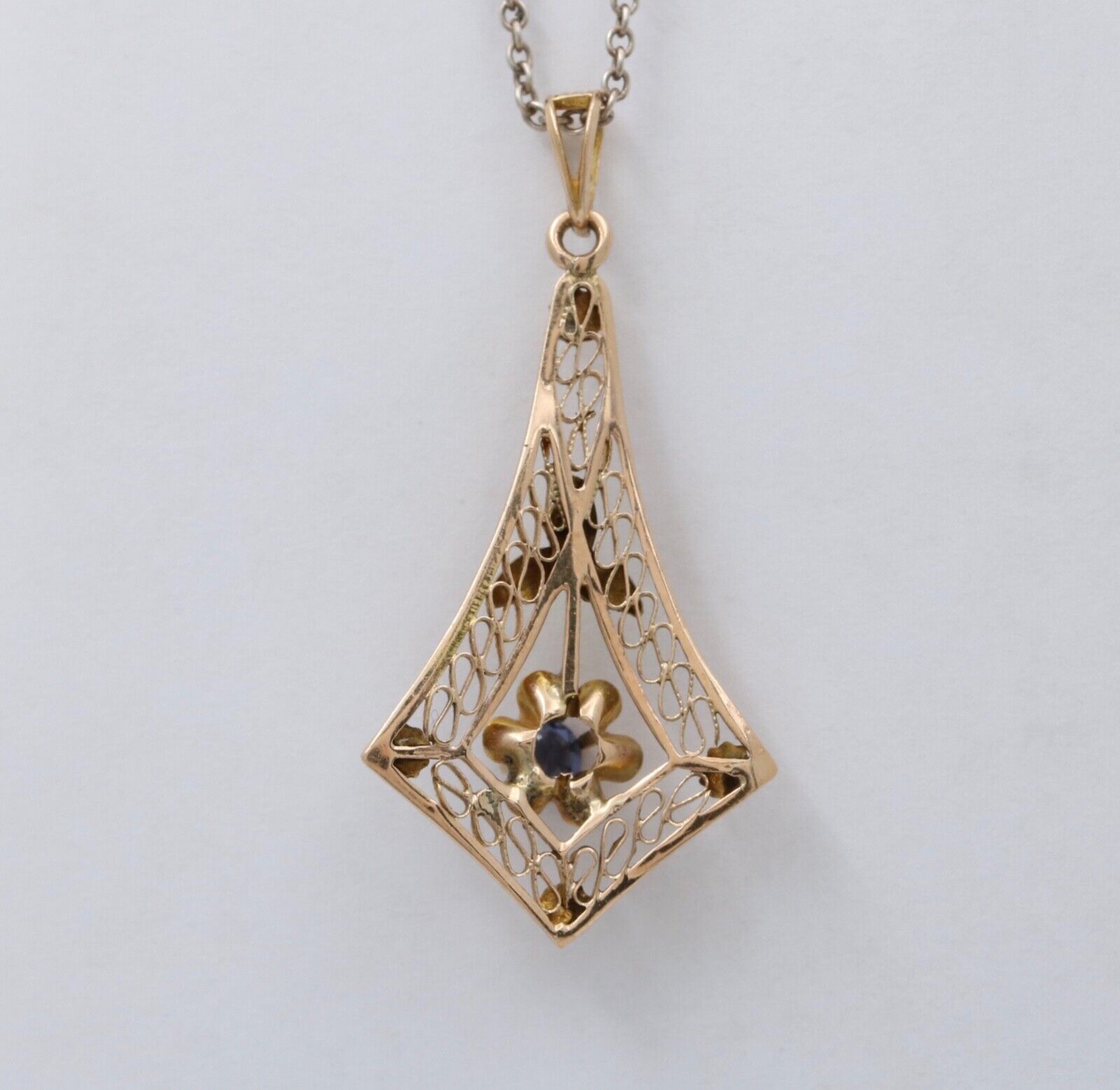 Art Nouveau Blue Sapphire 10K Yellow Gold Pendant