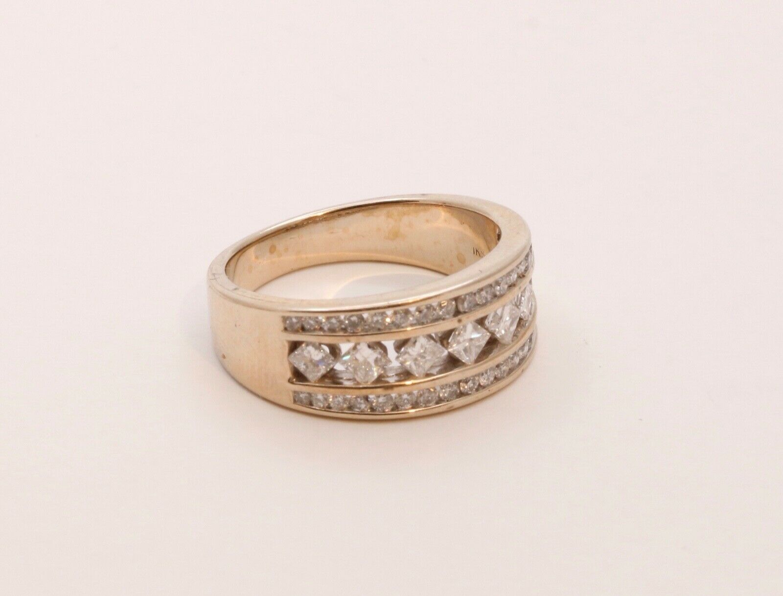 Vintage Ladies Diamonds 14K Yellow Gold Wedding Band