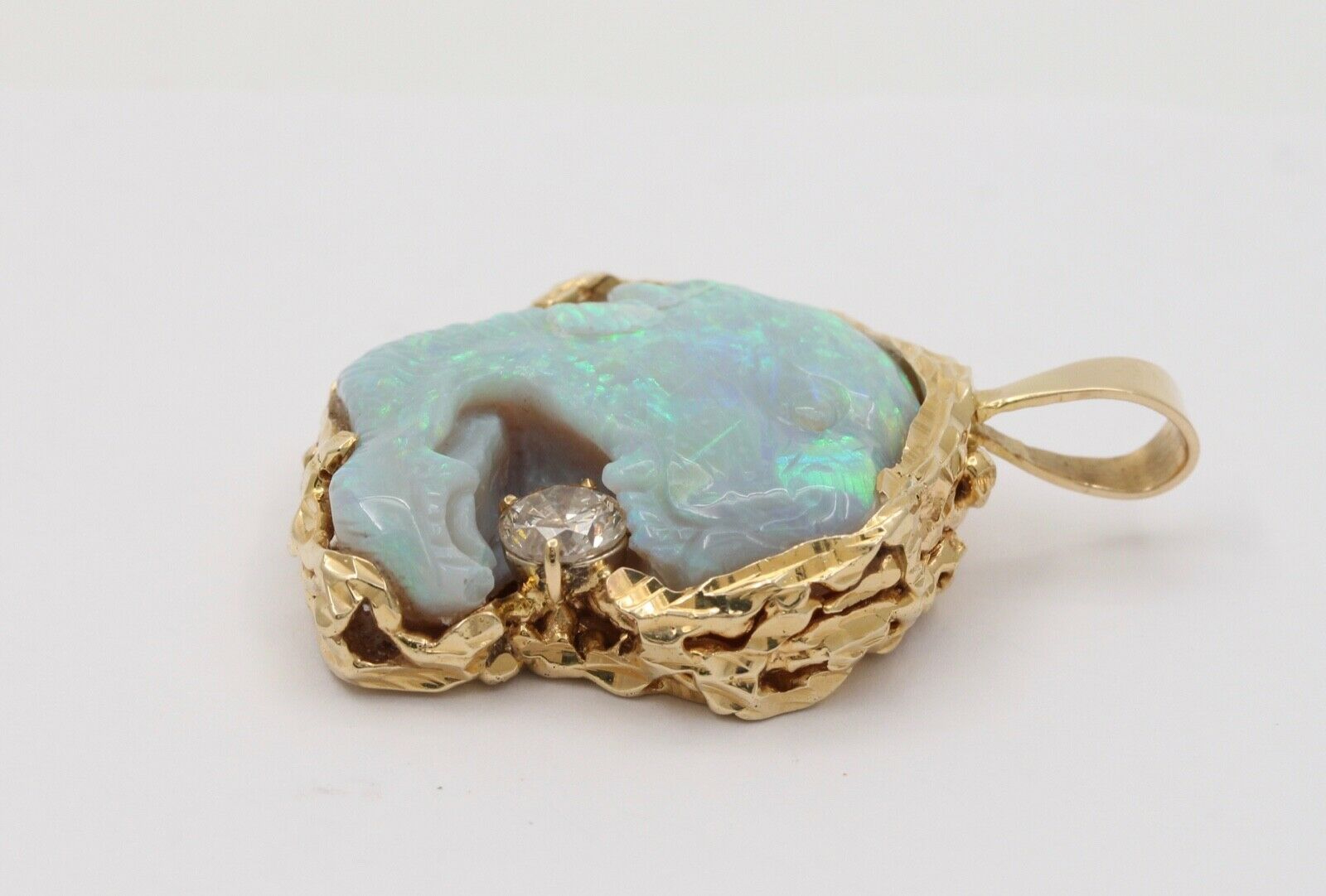 Vintage Carved Panther Large Australian Opal Held 1.0 carats round cut diamond P