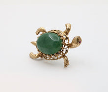 Load image into Gallery viewer, Vintage 14K Gold Turtle Jadi Jade Brooch Pin.
