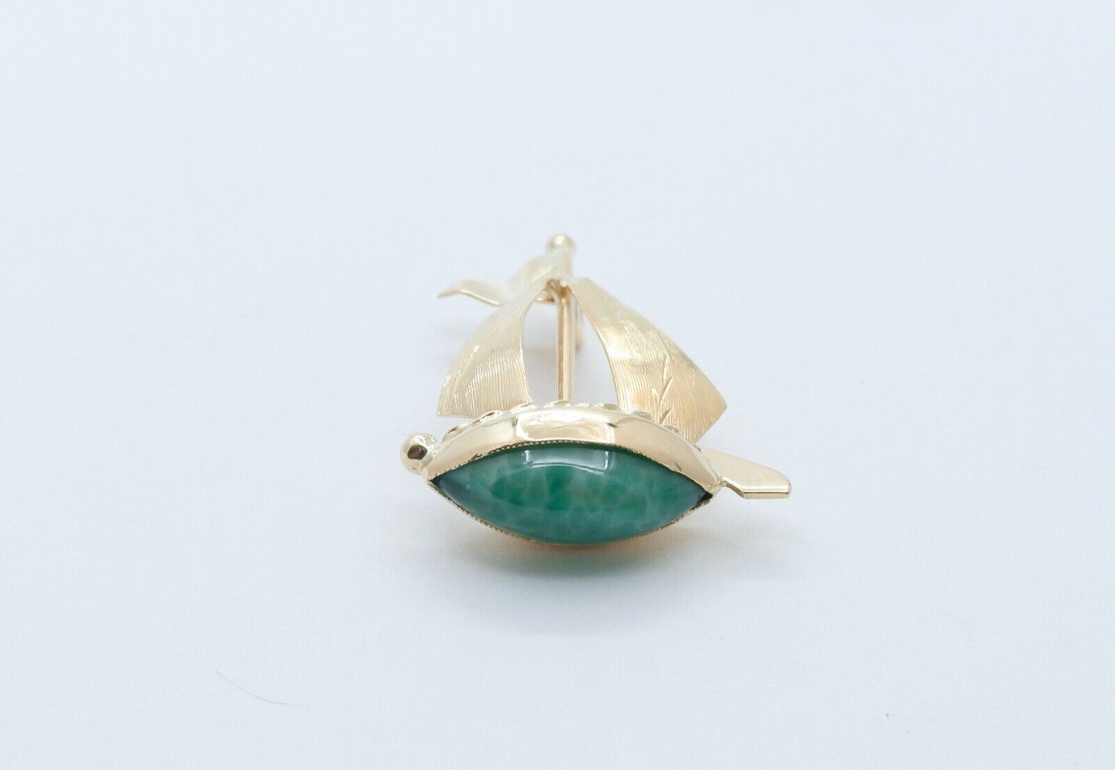 Vintage Jade 14K Yellow Gold Chinese Sailboat Pendant Charm