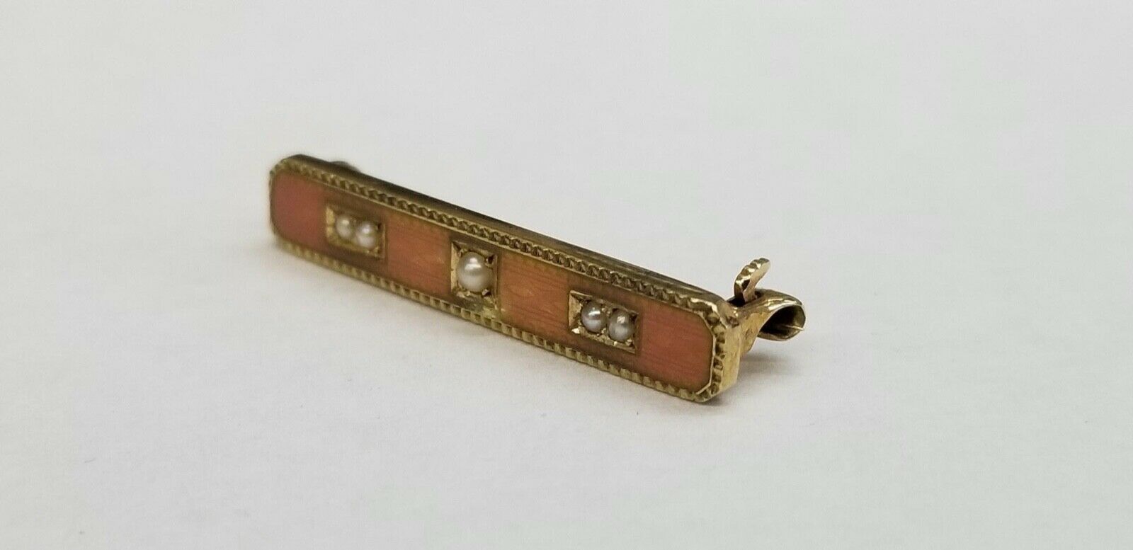 Art Deco Seed Pearls Enamel 14K Yellow Gold Gold Bar Pin