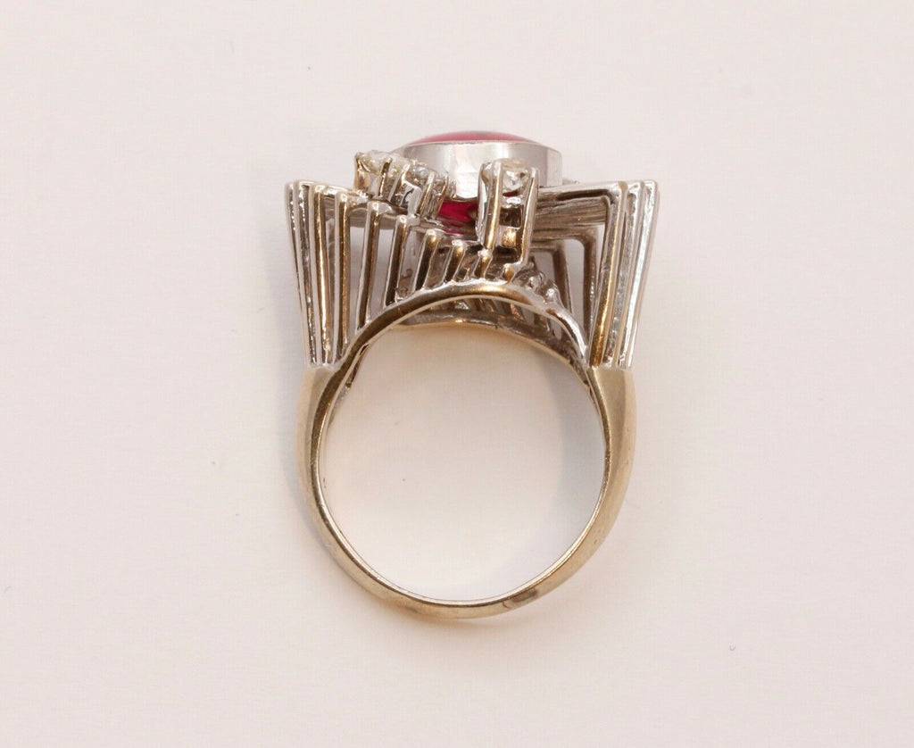 Beautiful Modernist Ladies Ruby Diamonds 14K White Gold Ring