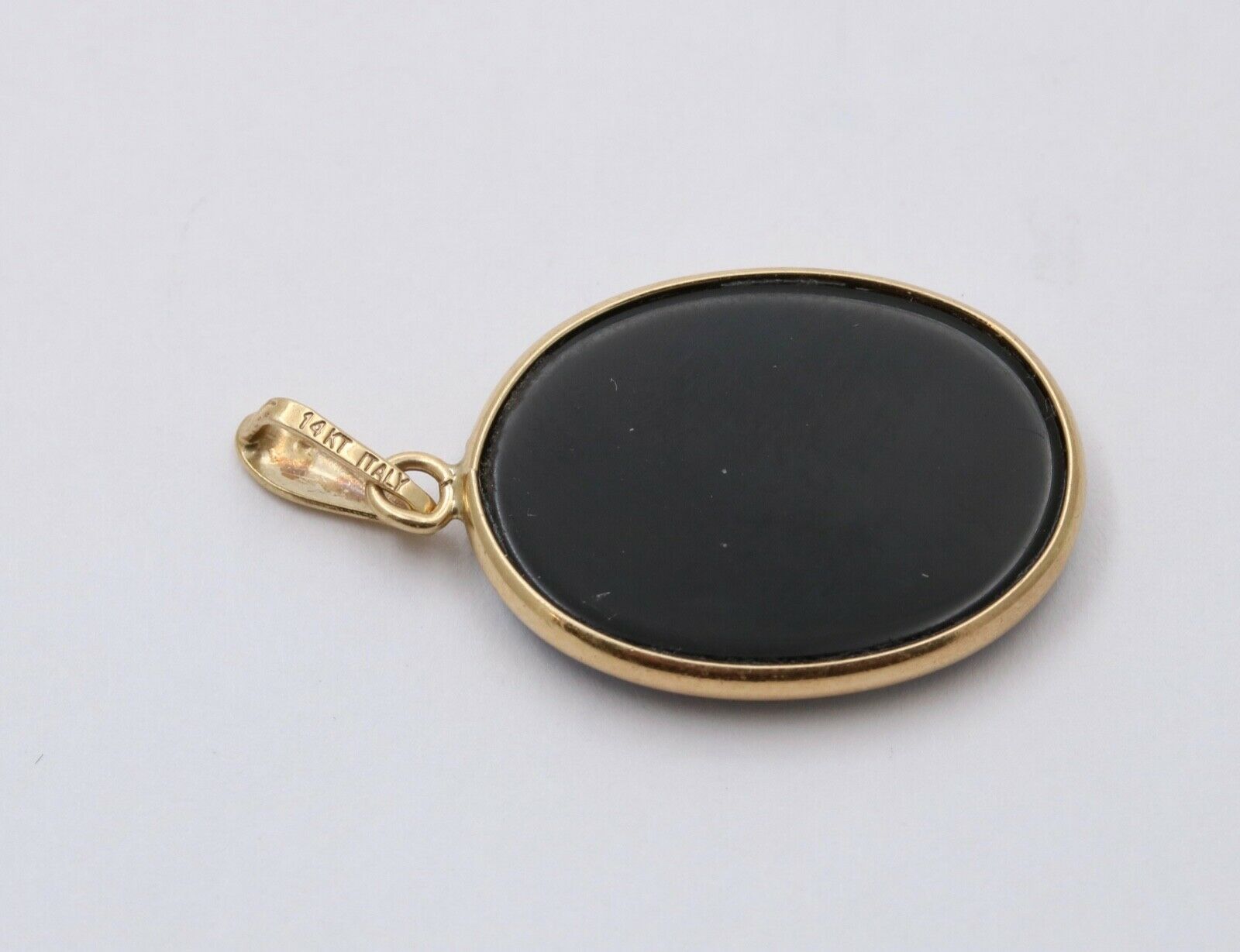 Vintage 14K Yellow Gold Blue Agate Cameo Woman’s Portrait Pendant