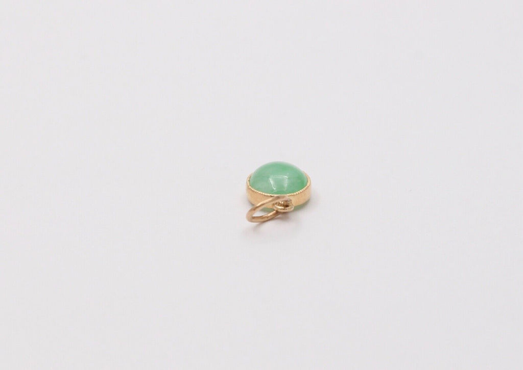 Vintage Jade 18K Yellow Gold Pendant