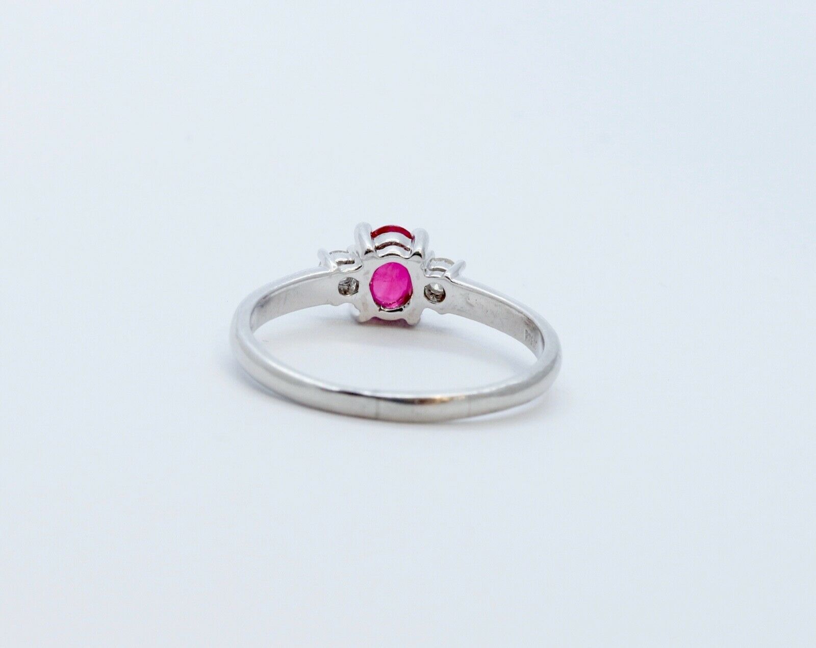 Vintage Natural Ruby Diamonds Platinum Ring