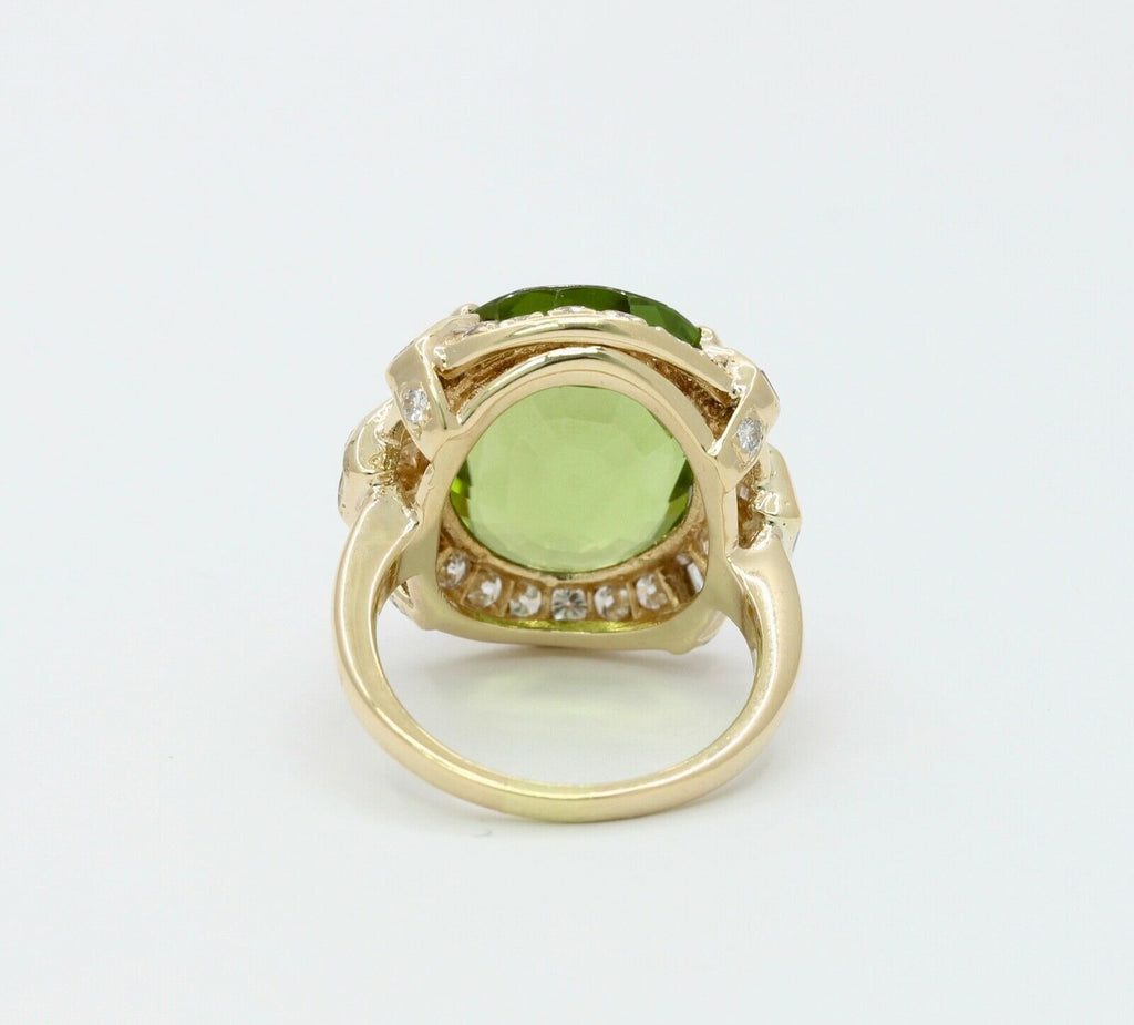 Vintage Ladies Large Peridot Diamonds 18K Yellow Gold Ring