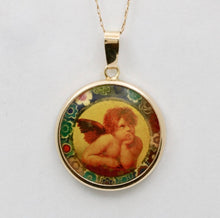 Load image into Gallery viewer, Vintage Italian Angel Portrait 14K Yellow Gold Pendant
