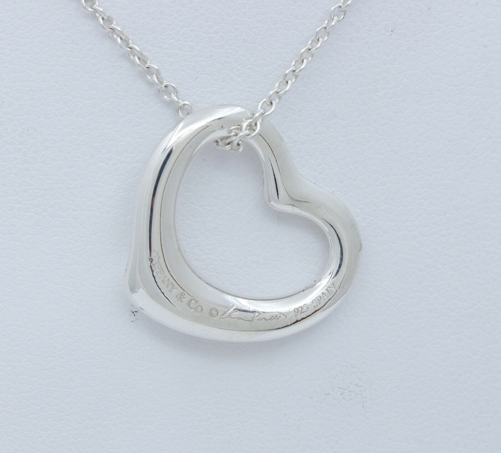 Tiffany and Co Elsa Peretti Spain 925 Floating Heart and Chain Pendant
