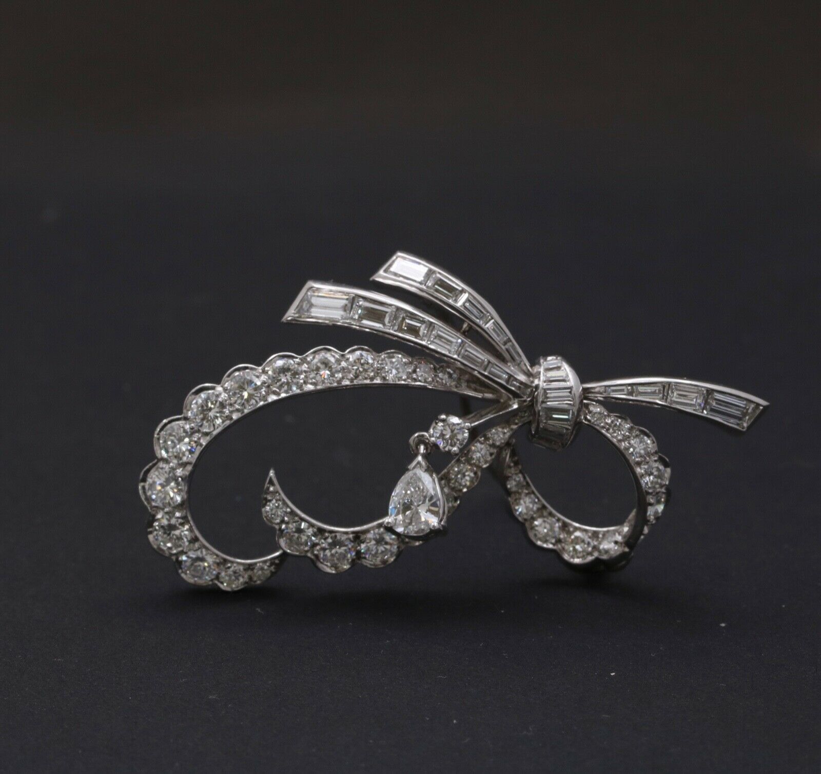 Vintage Ribbon Diamonds Platinum Brooch Pendant