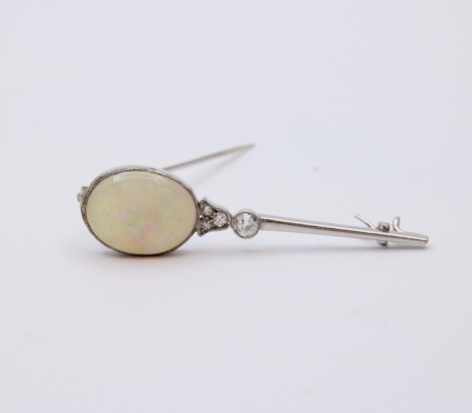 Art deco Opal and Diamond 18K Gold Brooch, Pin
