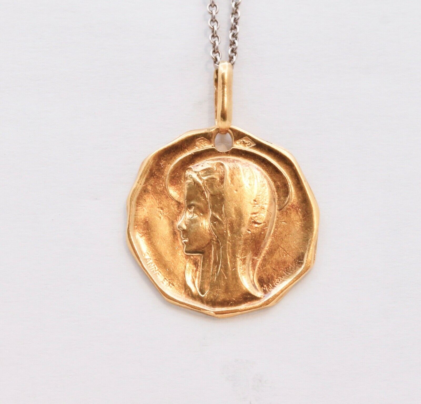 Vintage Virgin Mary Madonna Hallmarked 14K Yellow Gold Pendant