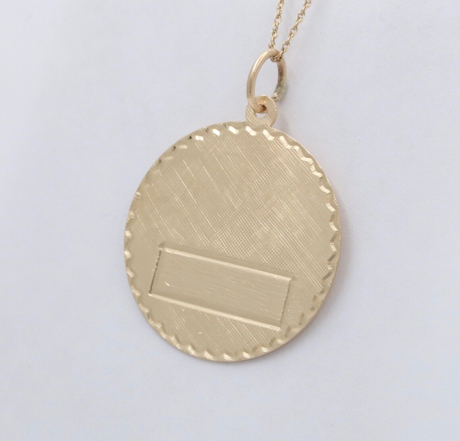 Vintage 14K Yellow Gold Medallion Charm Pendant.