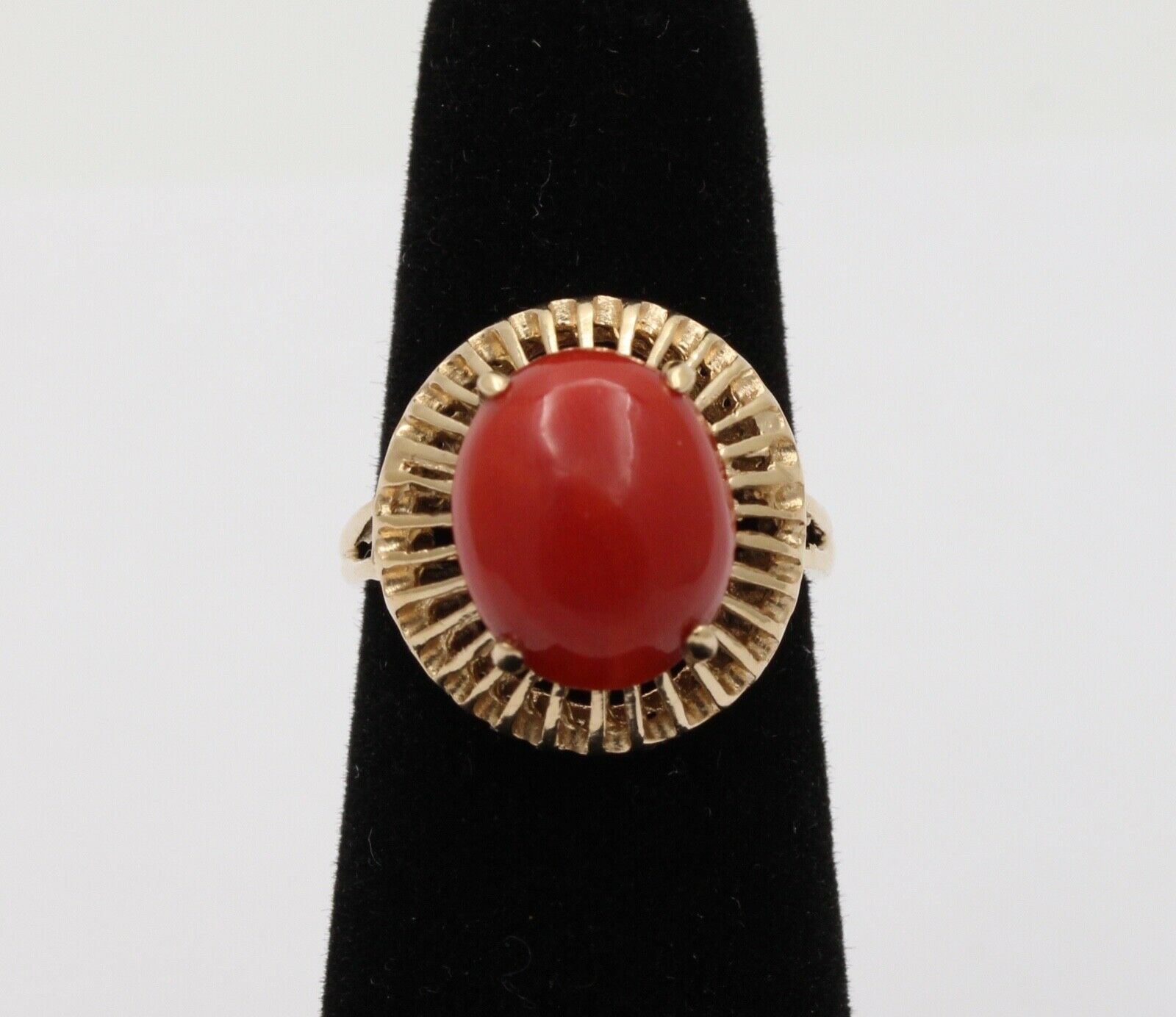 Vintage Oxblood Coral 14K Yellow Gold Ring