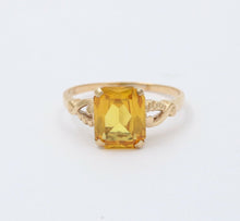 Load image into Gallery viewer, Vintage 14K Yellow Gold Synthetic Citrine Split Shank Ring Band
