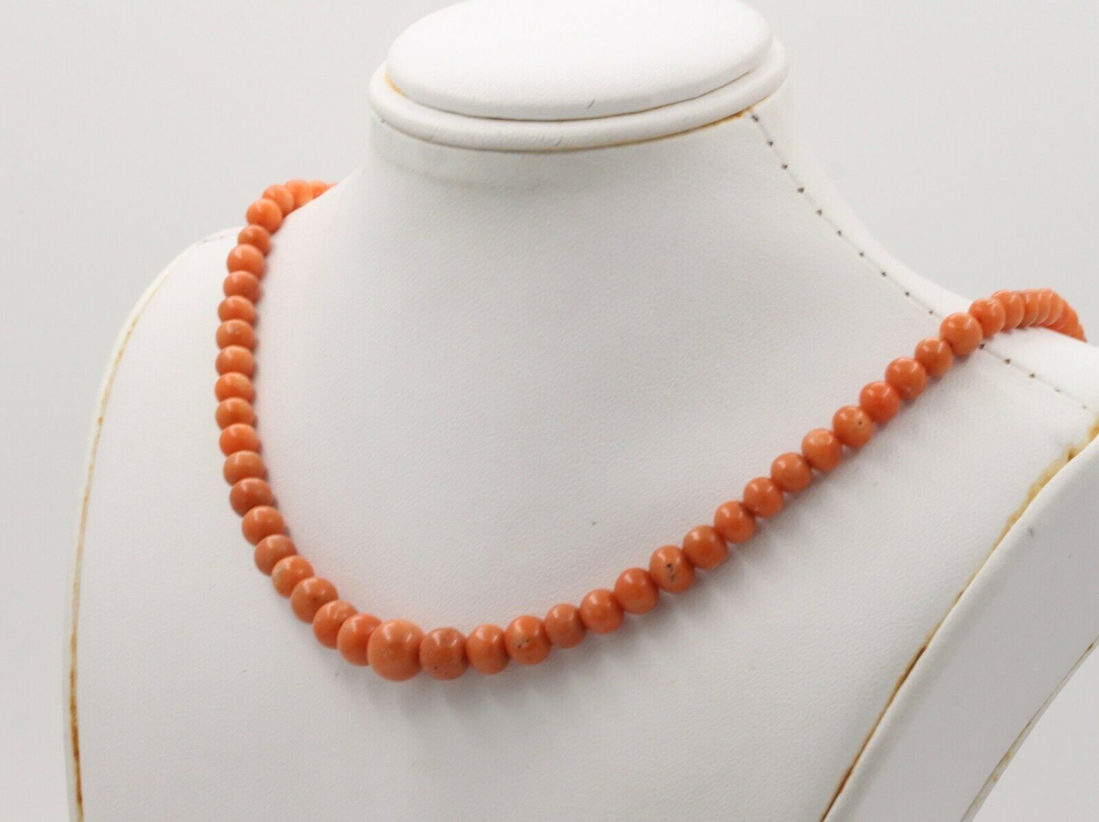 Vintage Graduated Coral Necklace With Gold Filled Lock