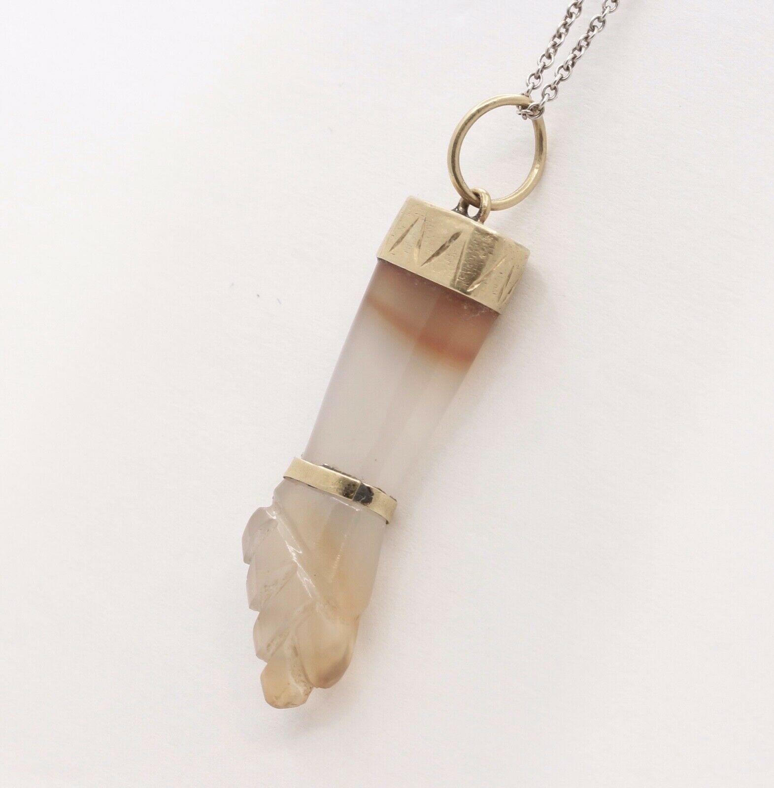 Vintage Agate Figa 18K Yellow Gold Pendant Charm