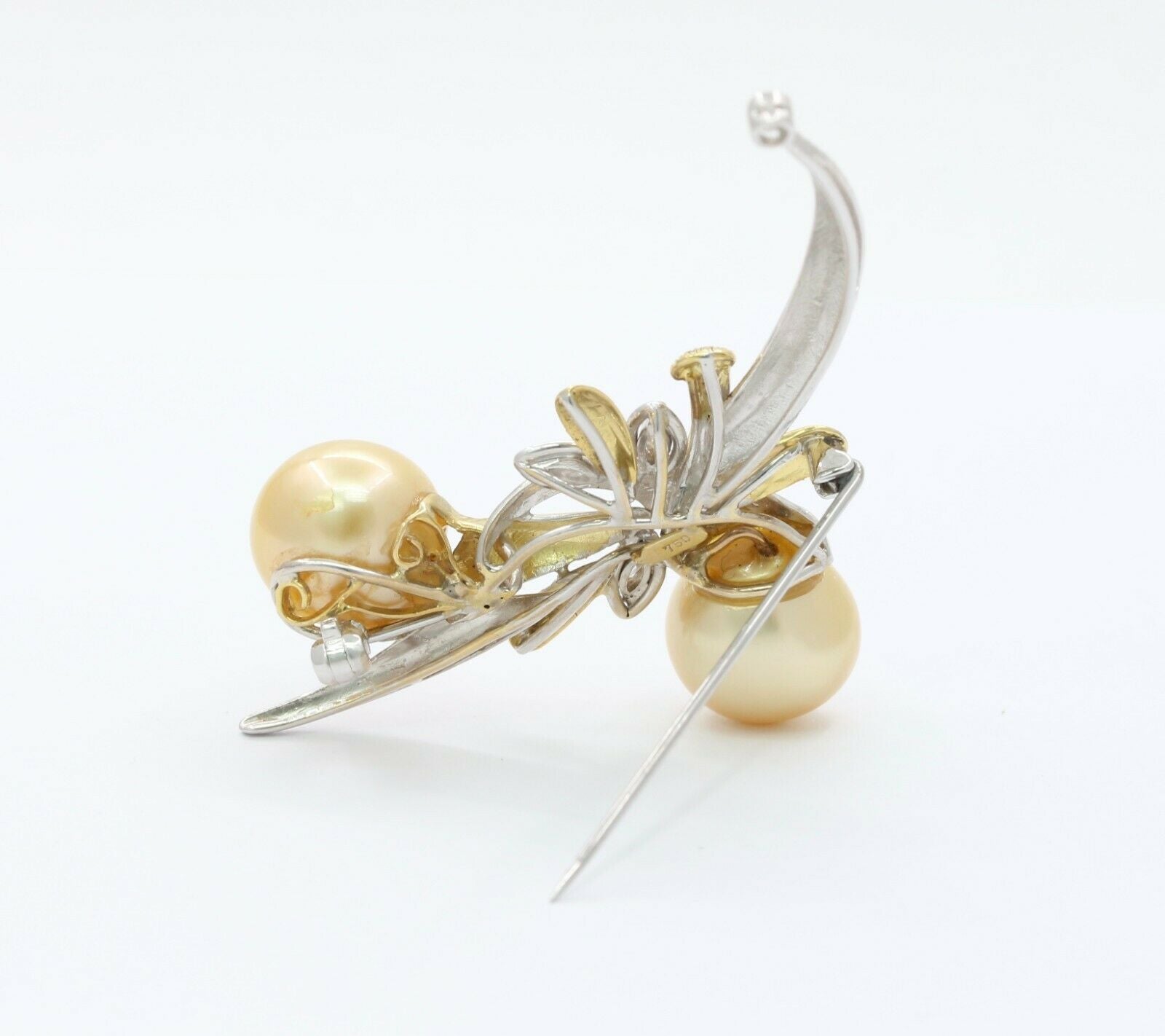 Vintage 18K White/Yellow Gold Pearl Diamond Floral Brooch