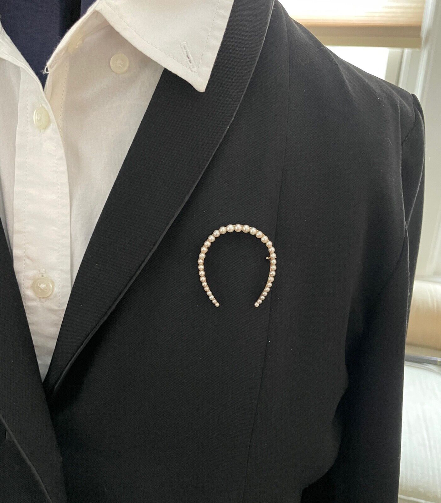 Antique Edwardian 14K Yellow Gold Horseshoe Pearl Brooch