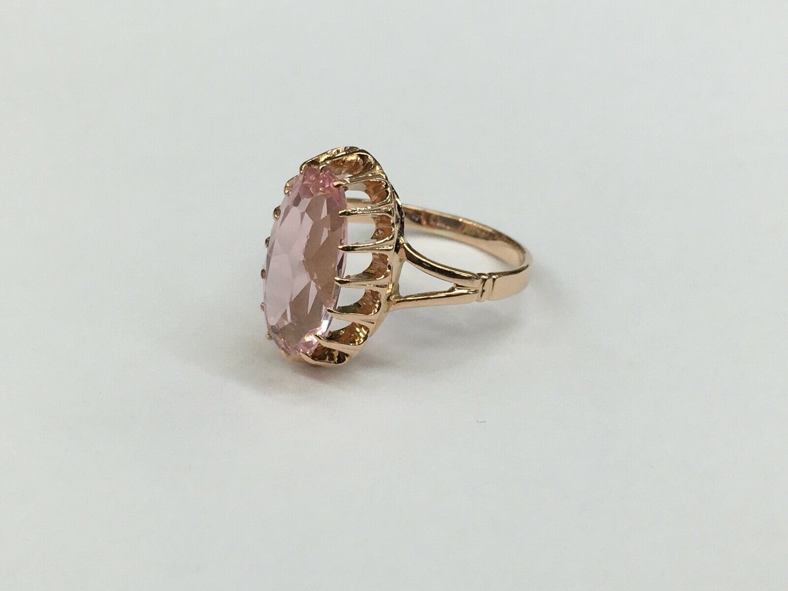 Mystical Vintage Ladies Pink Quartz 14K Rose Gold Ring