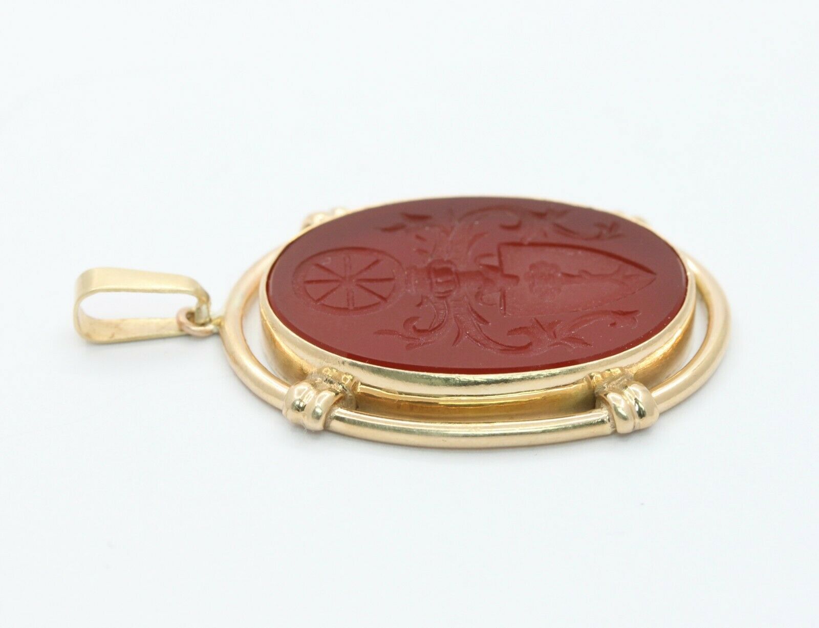 Vintage 14K Yellow Gold Carved Sigil Carnelian Chalcedony Pendant