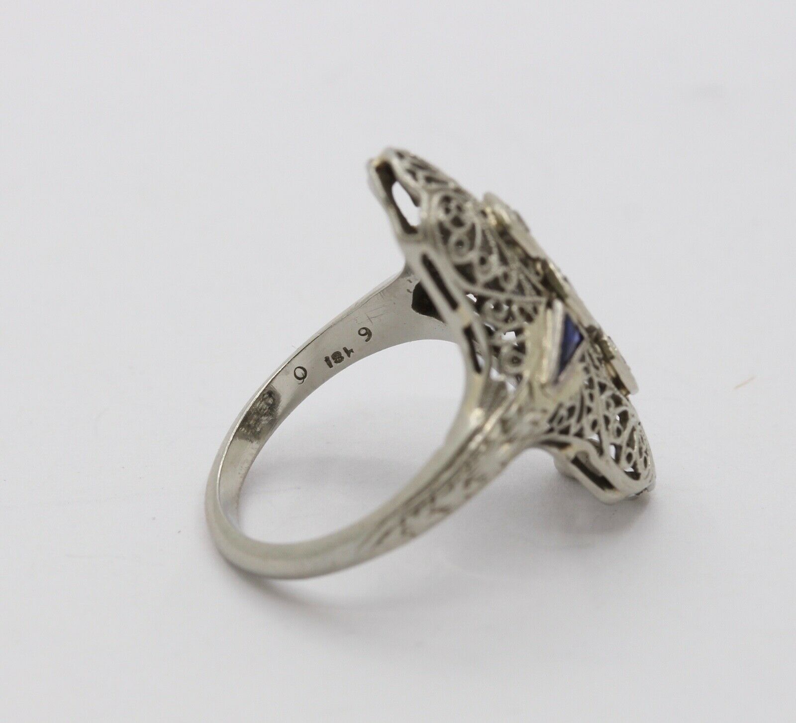 Art Deco 18K White Gold Diamonds Sapphires Ring