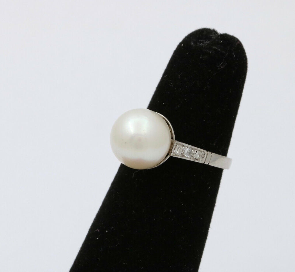 Art Deco Pearl Old Cut Diamonds Platinum Ring