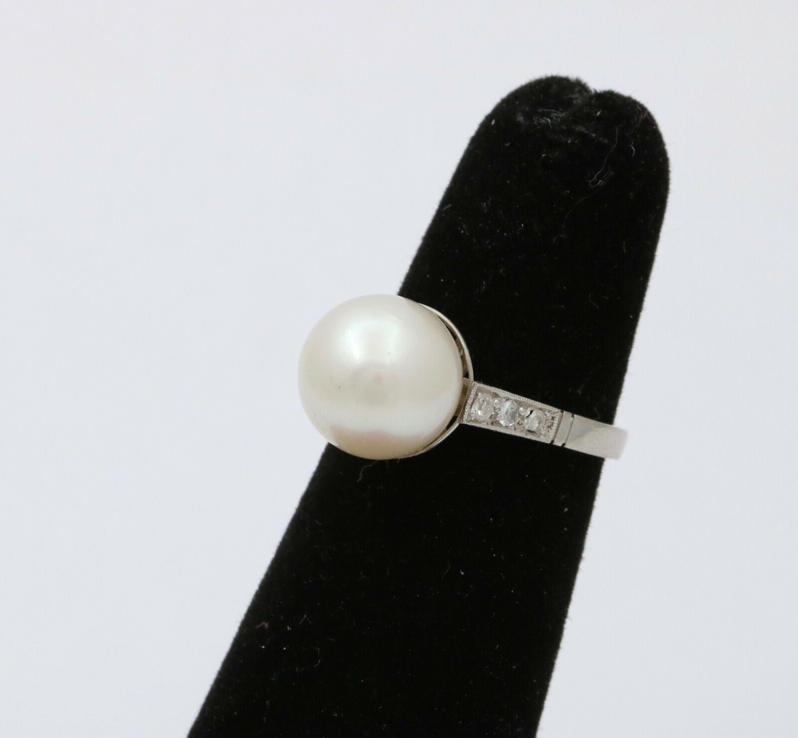 Art Deco Pearl Old Cut Diamonds Platinum Ring