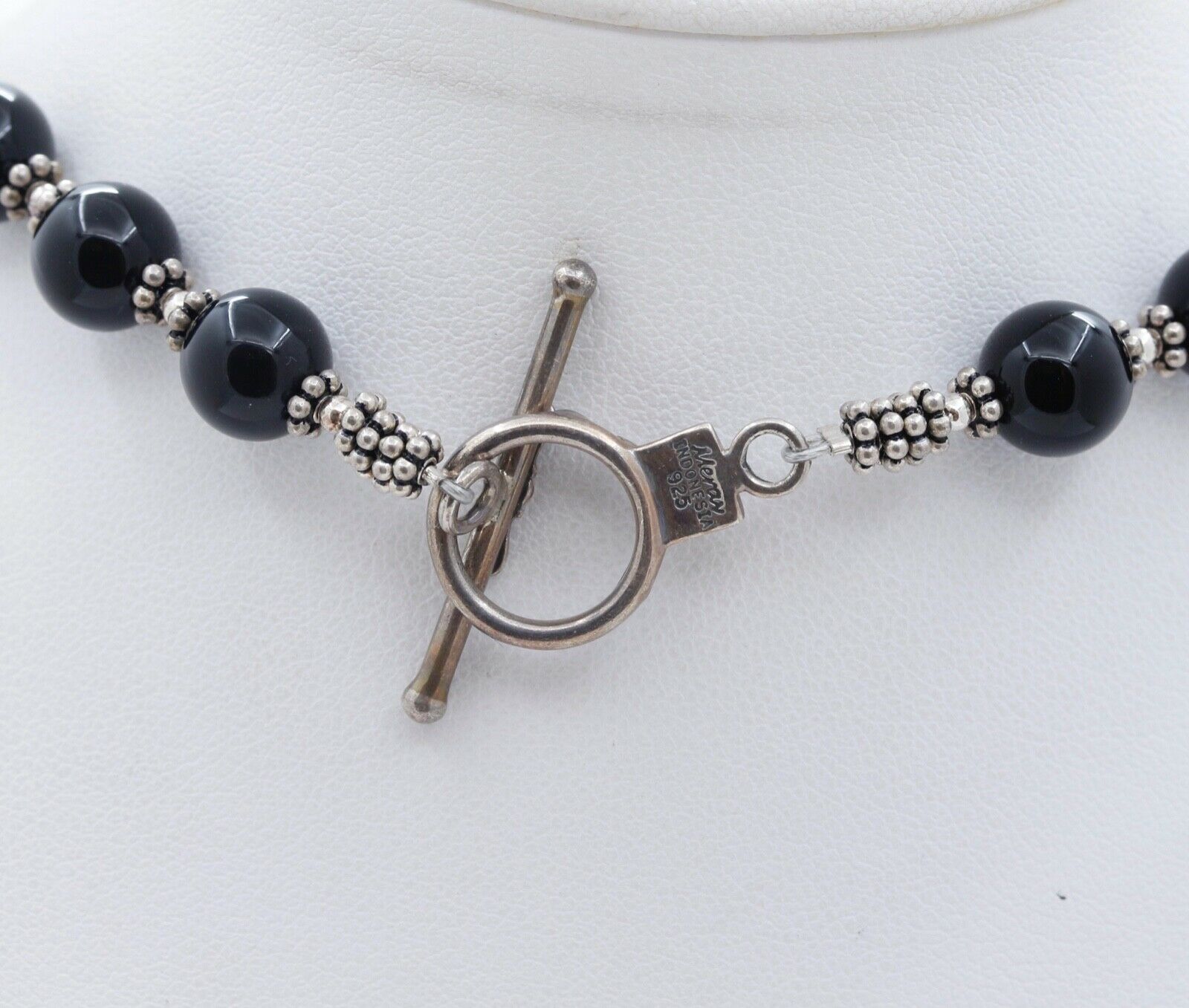 Meran Large Black Onyx Bead and 925 Sterling Silver Vintage Necklace