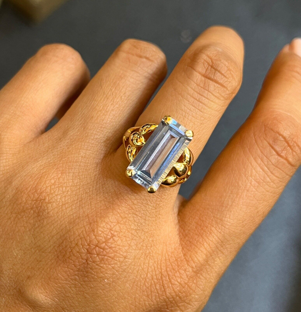 Vintage 14K Yellow Gold Solitaire Aquamarine Ring