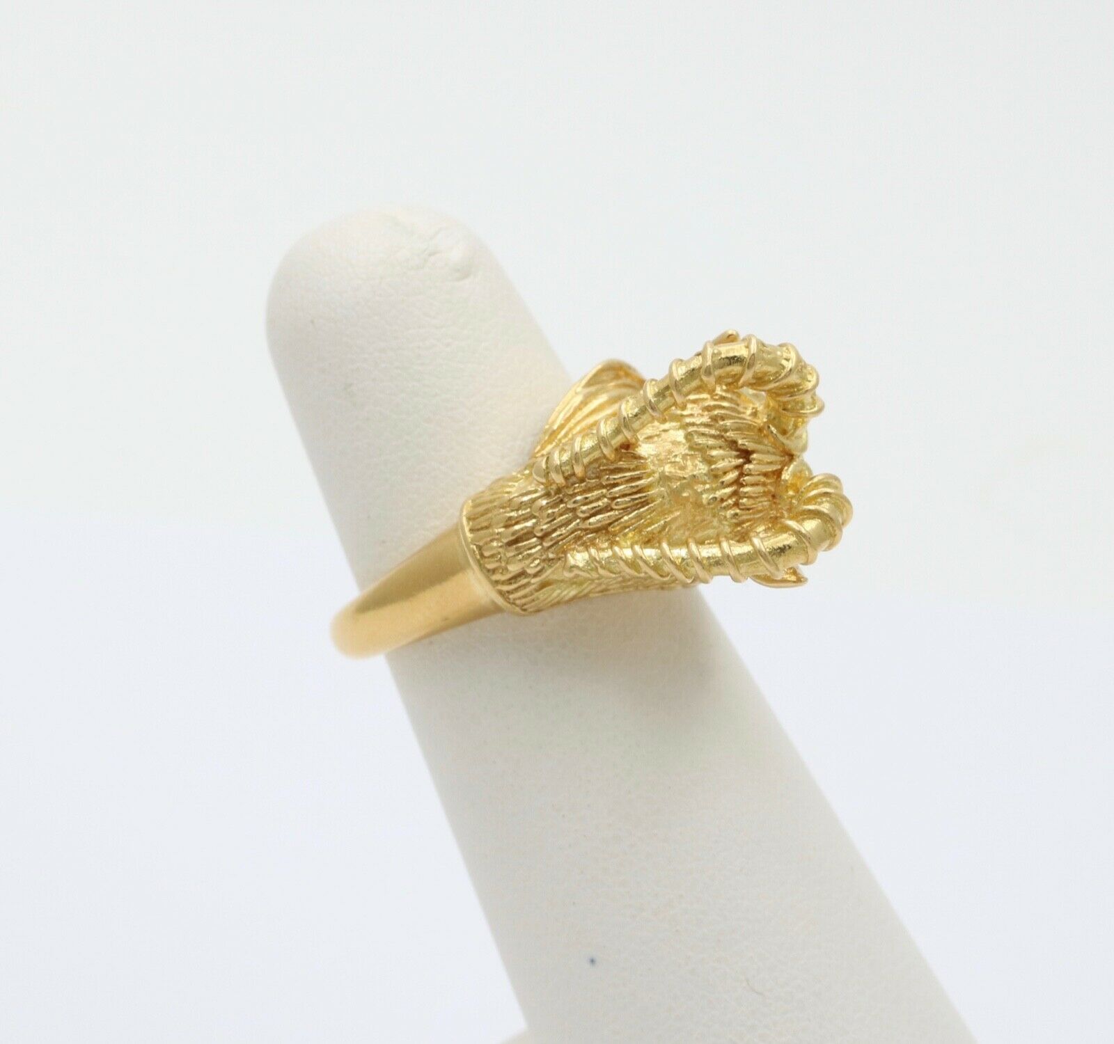 Vintage 18K Yellow Gold Ram Head Italian Ring, Zodiac Capricorn Aries Ring