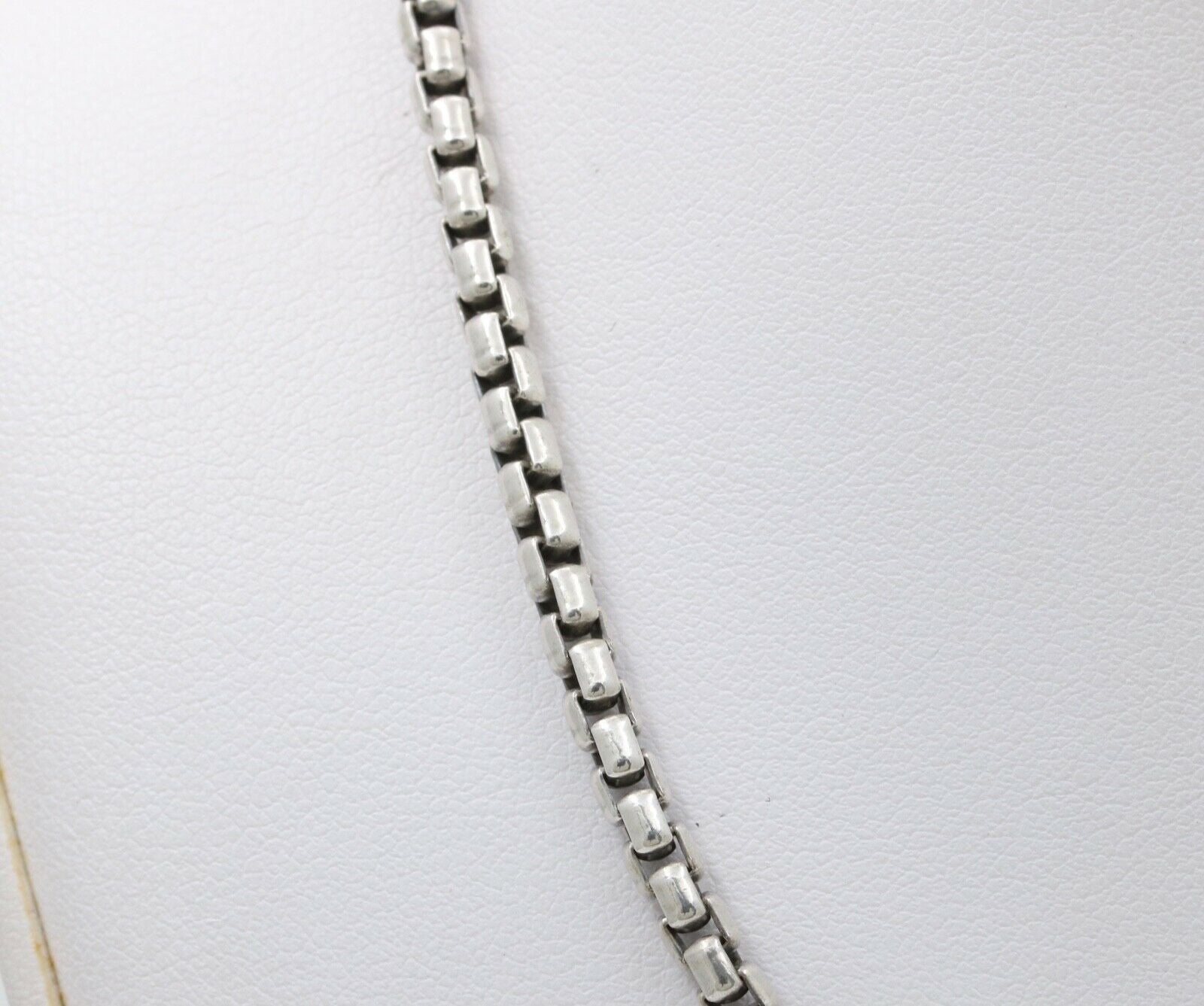 Classic David Yurman 22 inches sterling silver Rounded Venetian Link Necklace