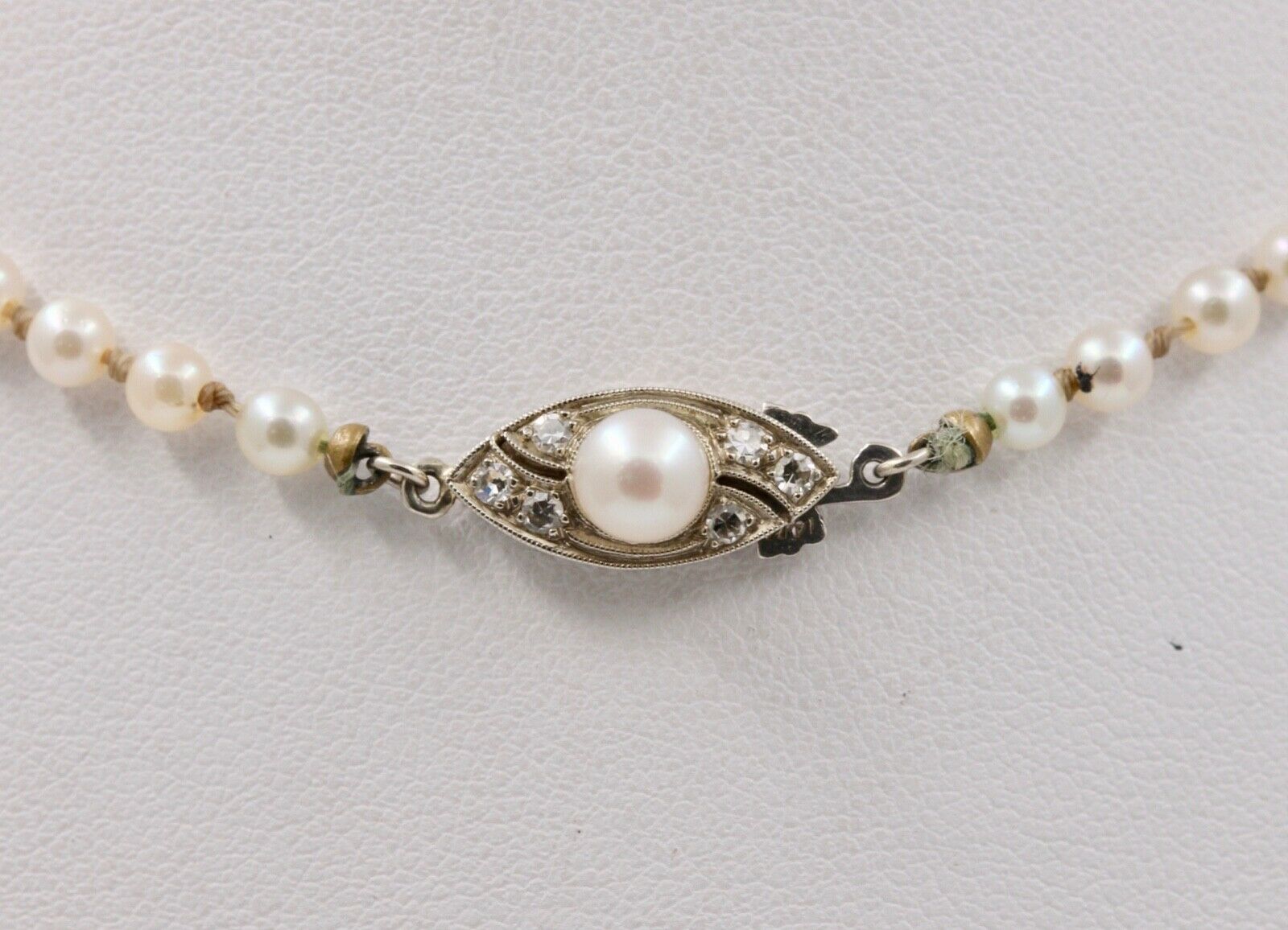 Vintage Akoya Pearls 14K White Gold Catch Necklace