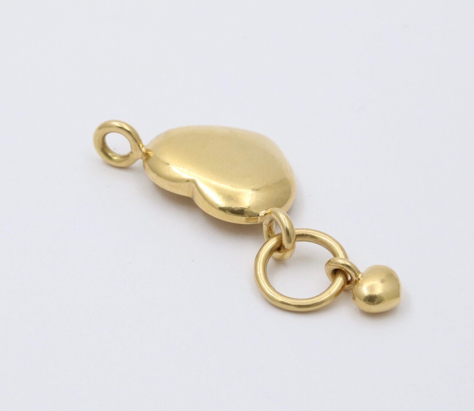 Cool Vintage Hearts 18K Yellow Gold Pendant Charm