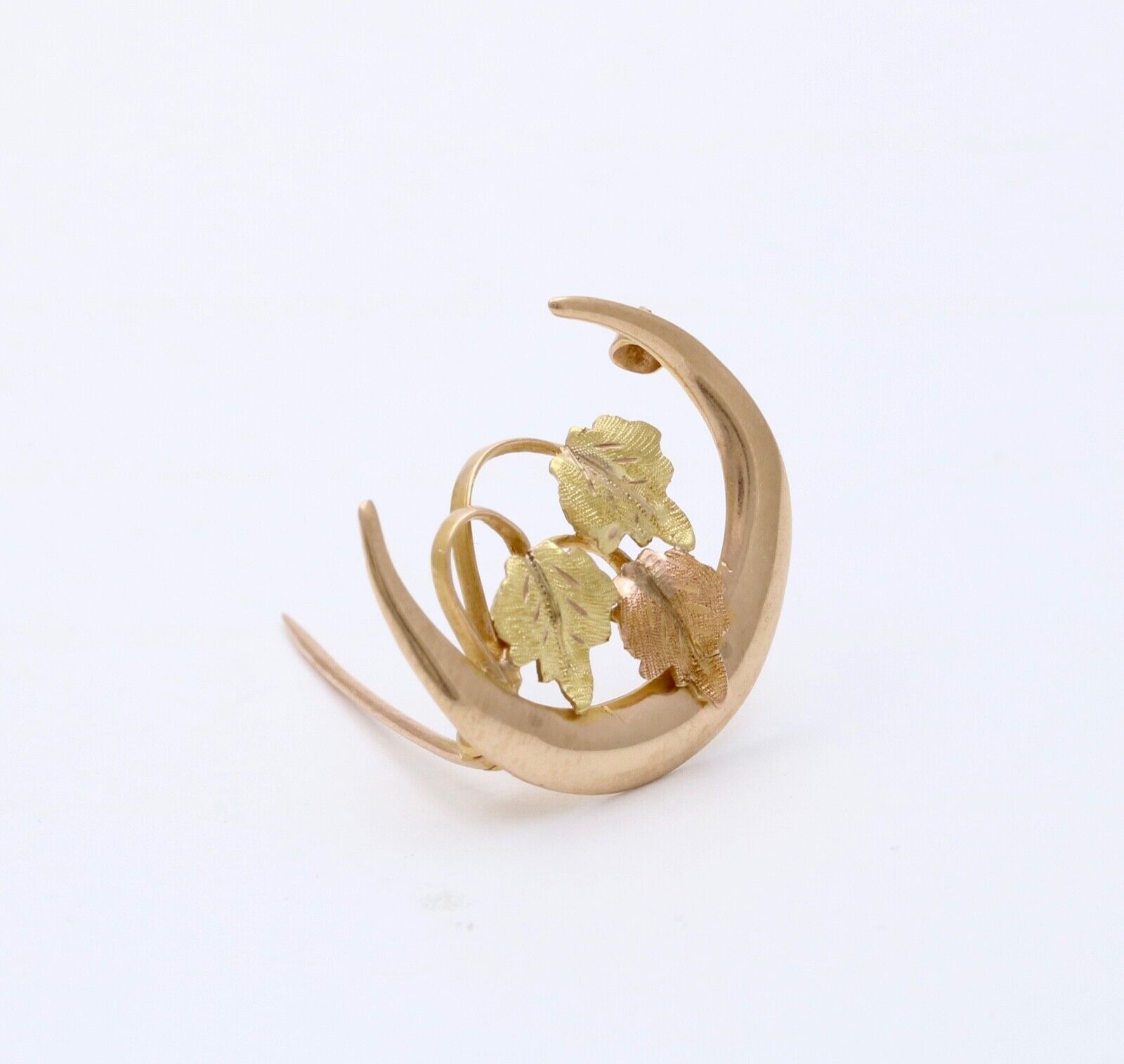 Antique Art Nouveau 10K Gold Leaf & Crescent Moon Pin. Antique Brooch.