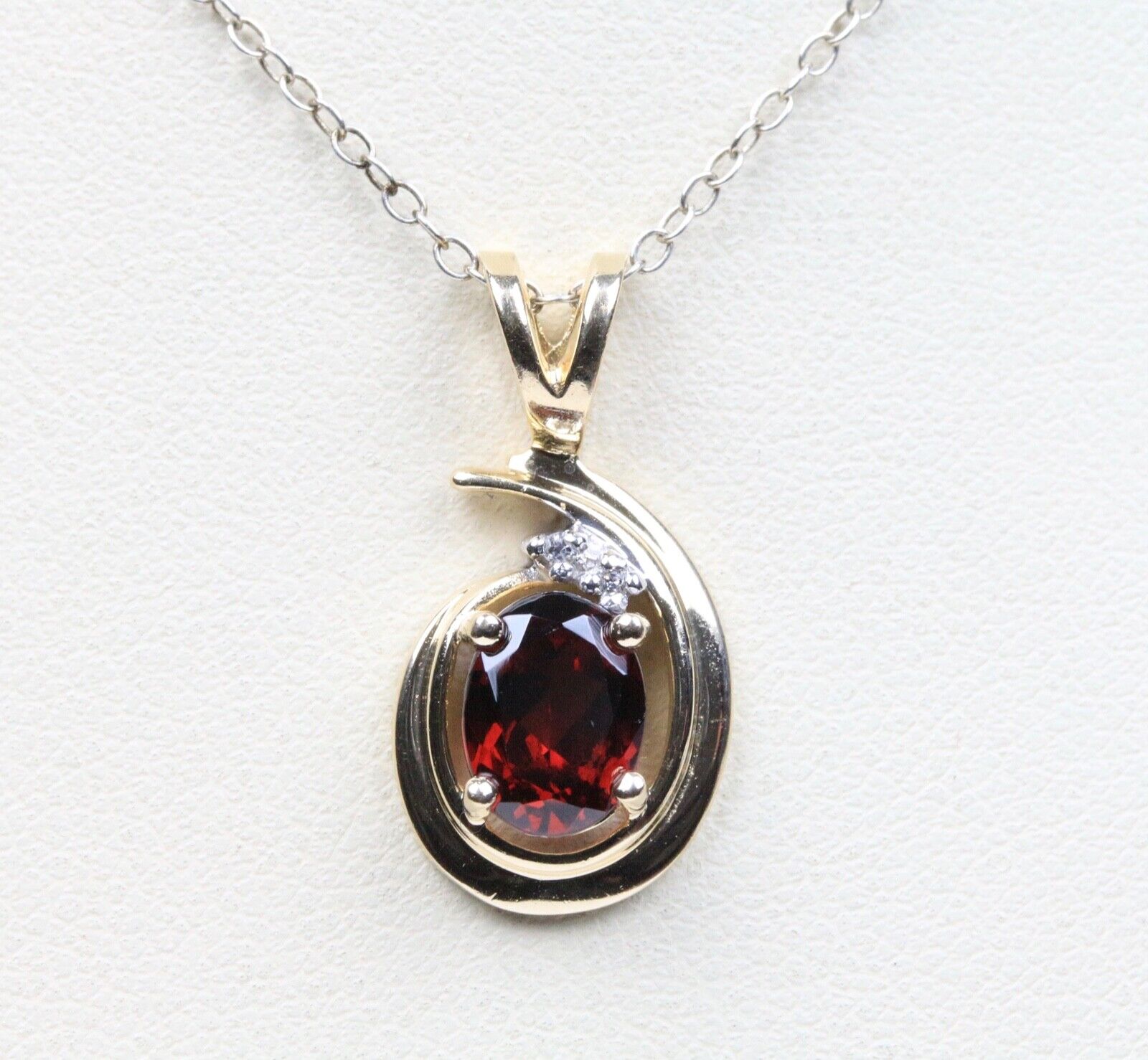 Vintage Garnet Diamond 14K Yellow Gold Pendant