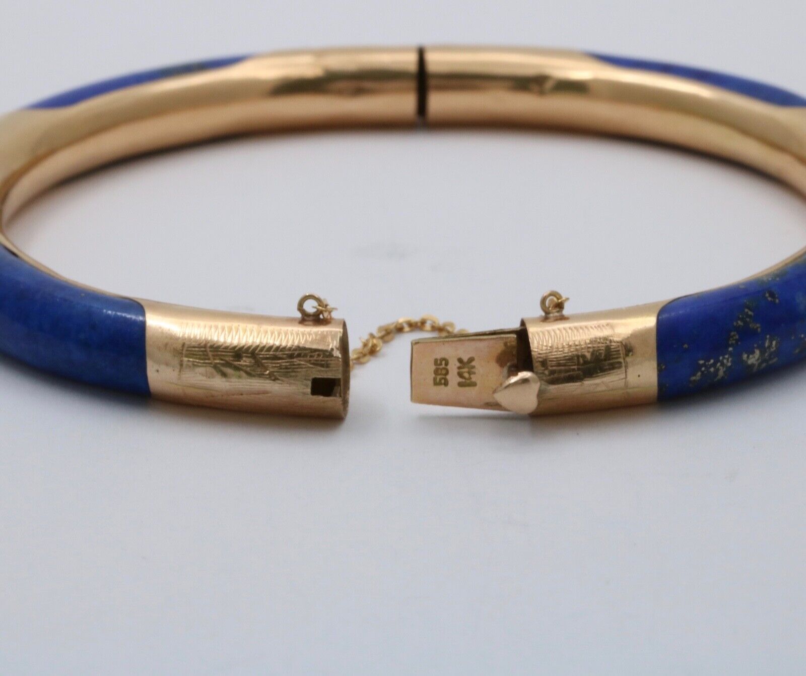 Vintage Lapis Lazuli 14K Yellow Gold Hinge Bracelet